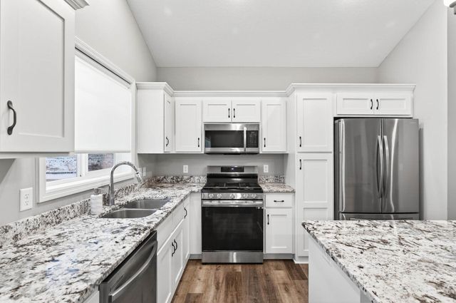 9242 25th Street NE, Saint Michael, MN 55376