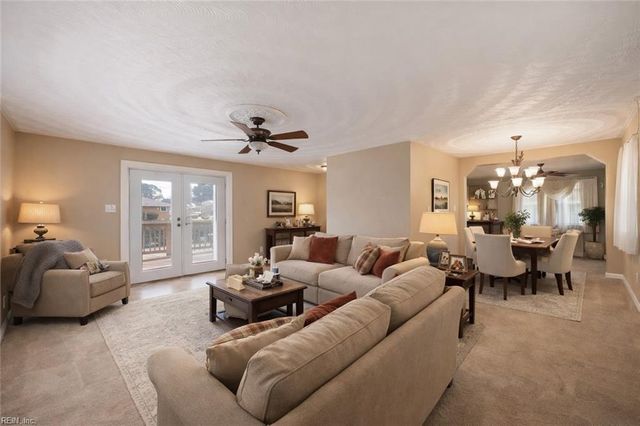 100 Bramston DR, Hampton, VA 23666