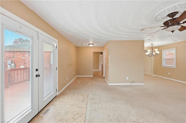 100 Bramston DR, Hampton, VA 23666