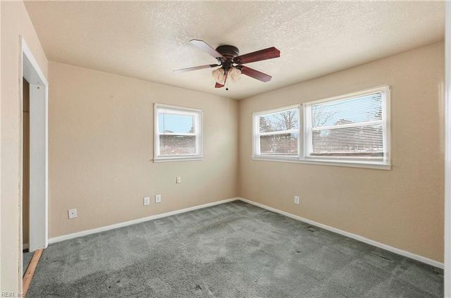 100 Bramston DR, Hampton, VA 23666