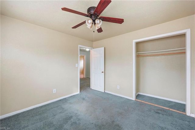 100 Bramston DR, Hampton, VA 23666