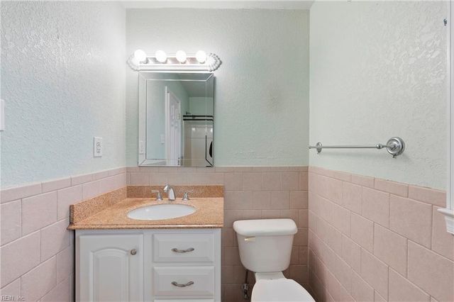 100 Bramston DR, Hampton, VA 23666