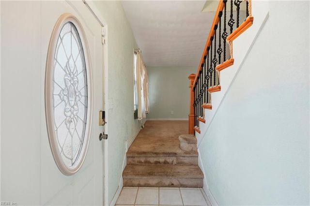 100 Bramston DR, Hampton, VA 23666