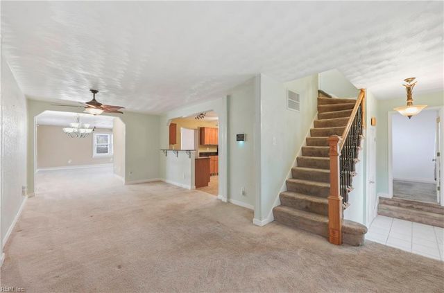 100 Bramston DR, Hampton, VA 23666