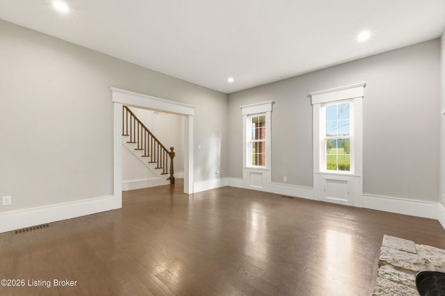 1574 Wales Run Rd, Mt Washington, KY 40047