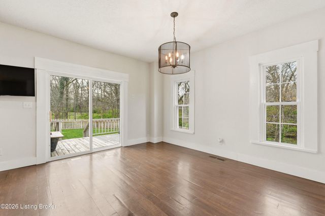 1574 Wales Run Rd, Mt Washington, KY 40047