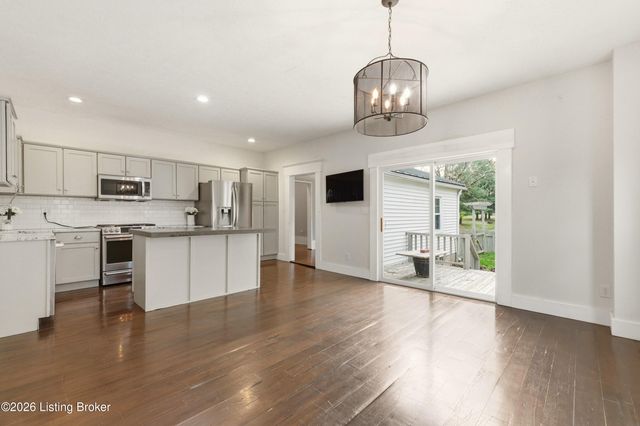 1574 Wales Run Rd, Mt Washington, KY 40047