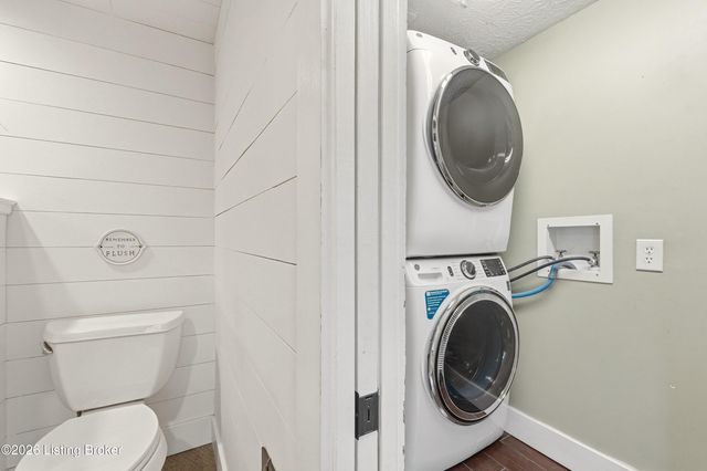 1574 Wales Run Rd, Mt Washington, KY 40047