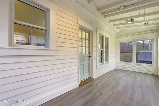 1574 Wales Run Rd, Mt Washington, KY 40047