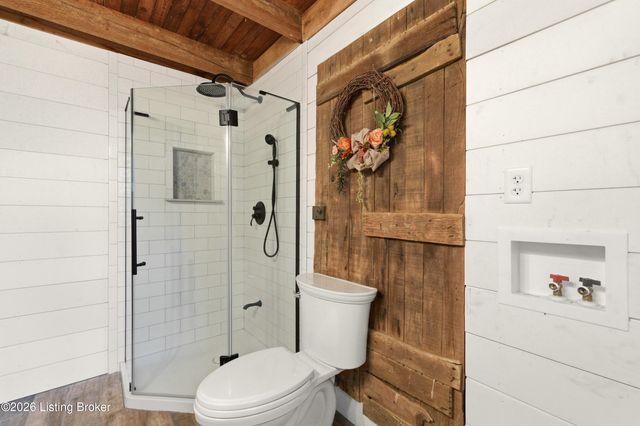 1574 Wales Run Rd, Mt Washington, KY 40047