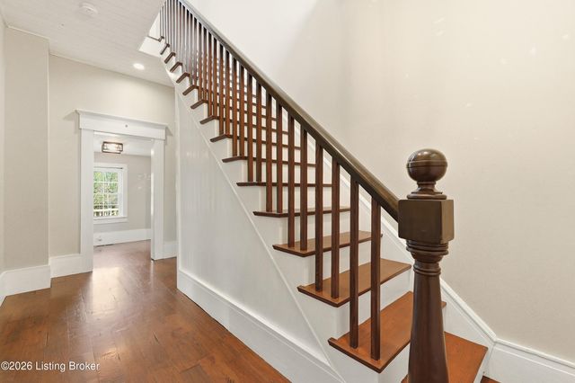 1574 Wales Run Rd, Mt Washington, KY 40047