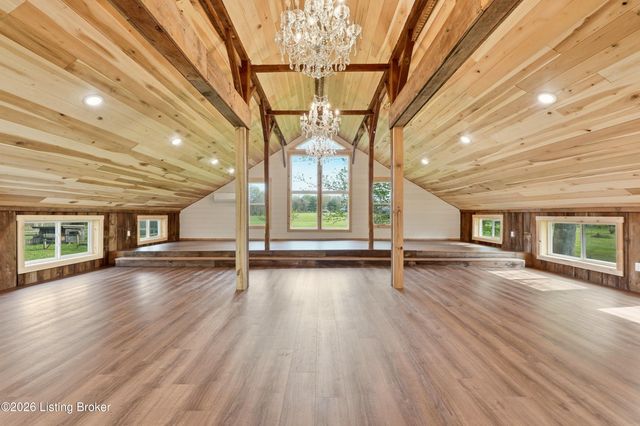 1574 Wales Run Rd, Mt Washington, KY 40047