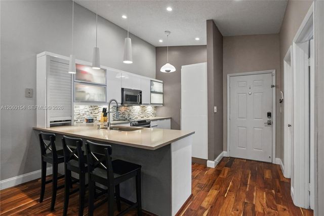 4910 NW 102nd Avenue 2038, Doral, FL 33178