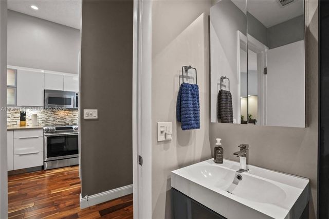 4910 NW 102nd Avenue 2038, Doral, FL 33178
