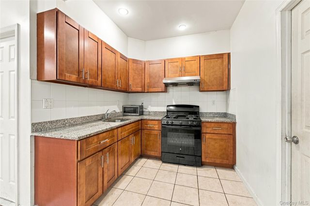 1962 Coney Island Avenue, Brooklyn, NY 11223