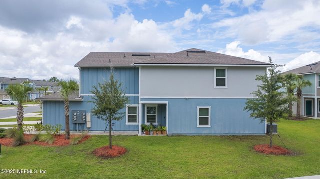 852 CAPITOL Parkway, Jacksonville, FL 32218