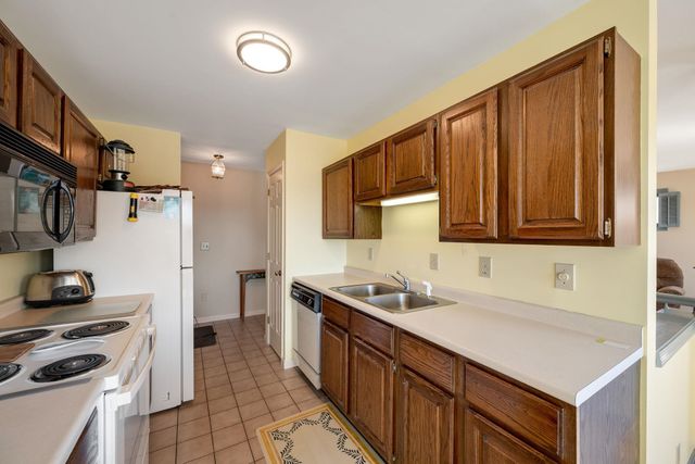 55 Cityside Dr Unit 13, Montpelier, VT 05602