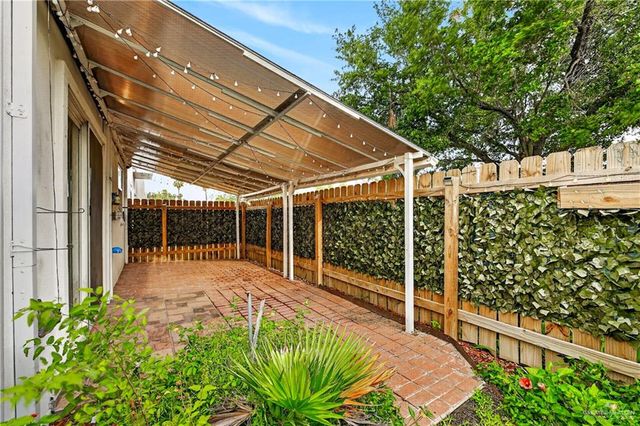 1613 W B Street, Mission, TX 78572