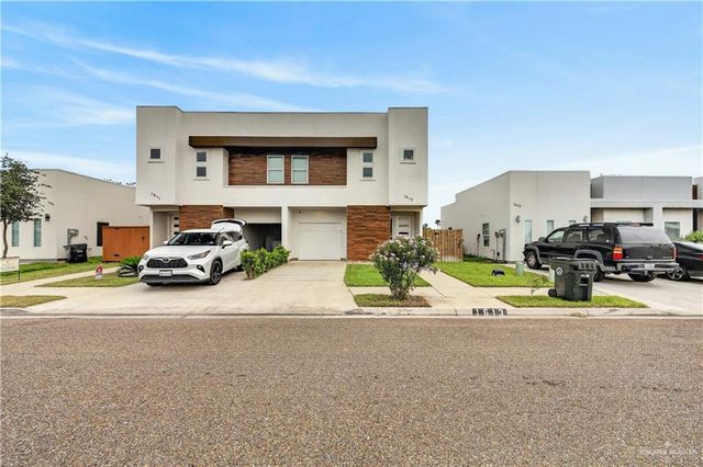 1613 W B Street, Mission, TX 78572