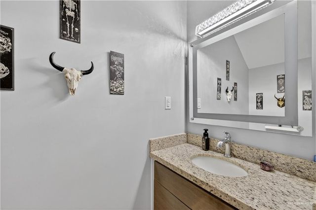 1613 W B Street, Mission, TX 78572