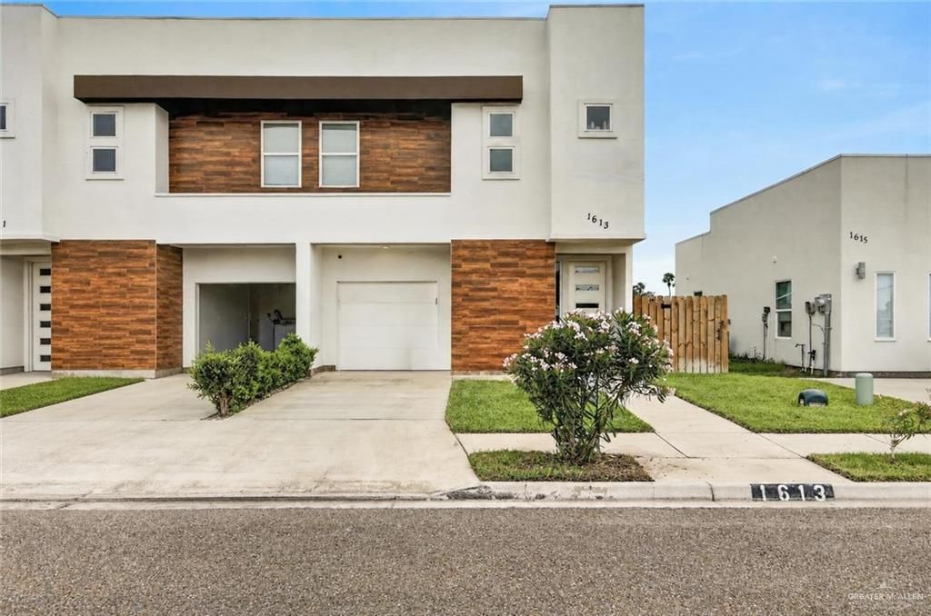 1613 W B Street, Mission, TX 78572