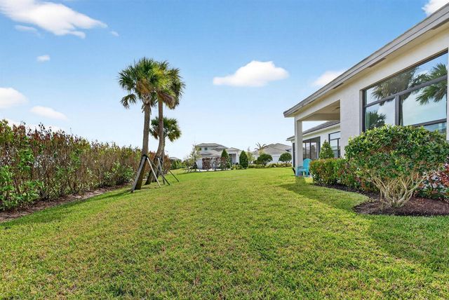 9043 SW Vetta Way, Port St. Lucie, FL 34987