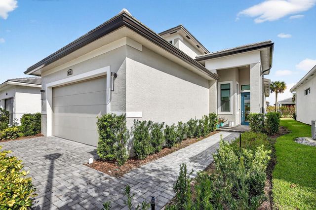 9043 SW Vetta Way, Port St. Lucie, FL 34987