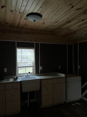 264 Sunshine Lane, West Liberty, KY 41472