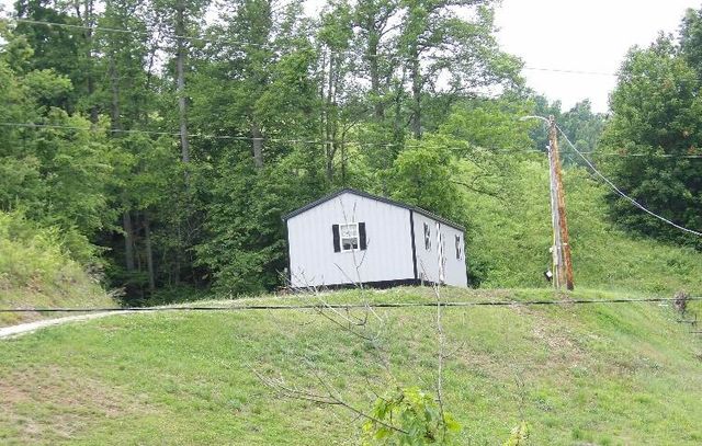 264 Sunshine Lane, West Liberty, KY 41472