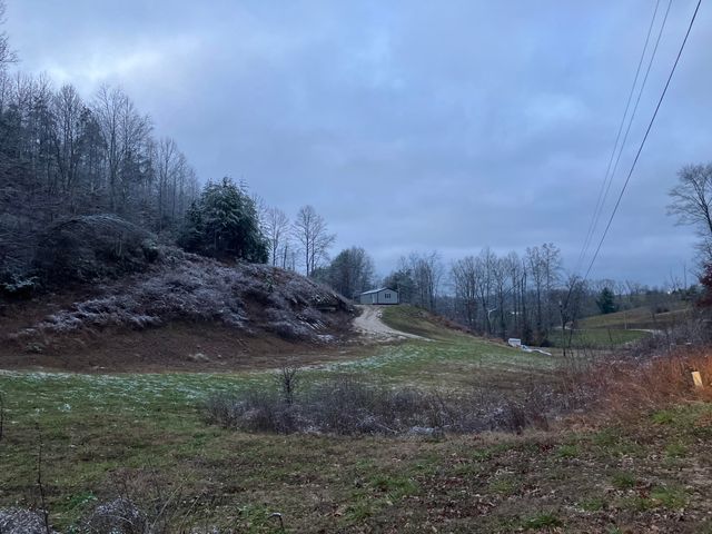 264 Sunshine Lane, West Liberty, KY 41472