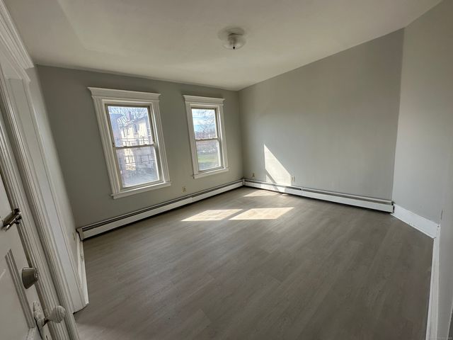 18 South Whitney Street, Hartford, CT 06106