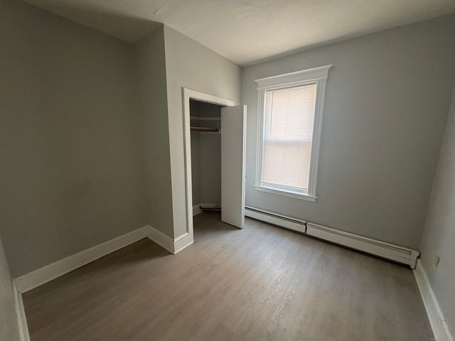 18 South Whitney Street, Hartford, CT 06106