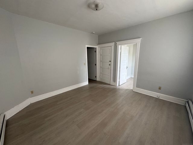 18 South Whitney Street, Hartford, CT 06106