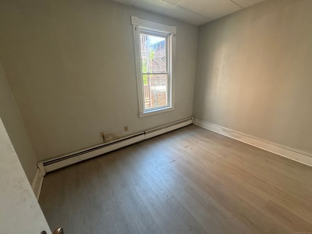 18 South Whitney Street, Hartford, CT 06106