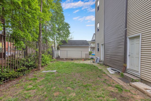 18 South Whitney Street, Hartford, CT 06106