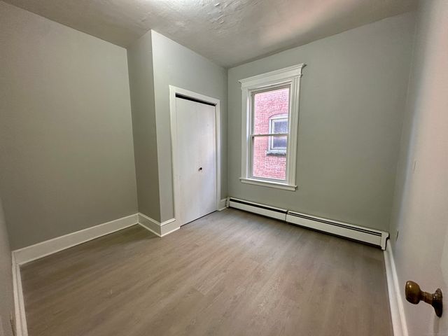 18 South Whitney Street, Hartford, CT 06106
