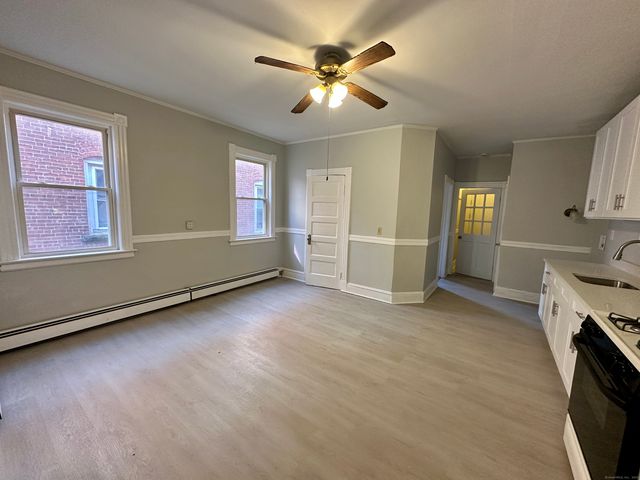 18 South Whitney Street, Hartford, CT 06106