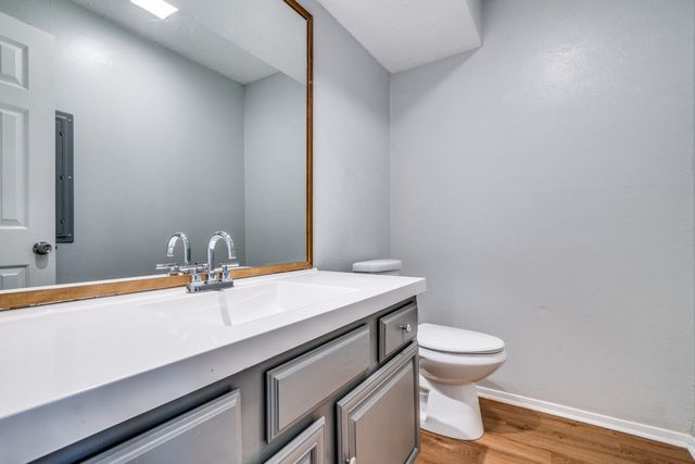 3635 Garden Brook Drive 10100, Farmers Branch, TX 75234