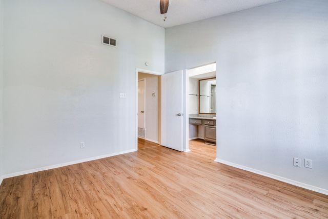 3635 Garden Brook Drive 10100, Farmers Branch, TX 75234