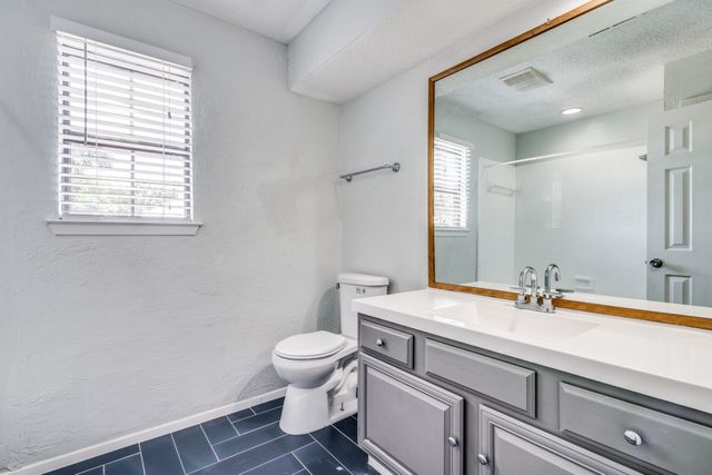 3635 Garden Brook Drive 10100, Farmers Branch, TX 75234