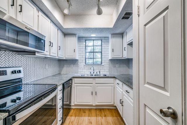 3635 Garden Brook Drive 10100, Farmers Branch, TX 75234