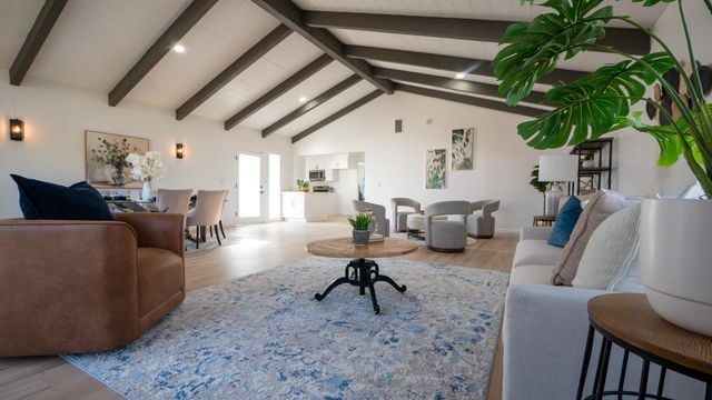 833 Holly Dr, Lodi, CA 95240