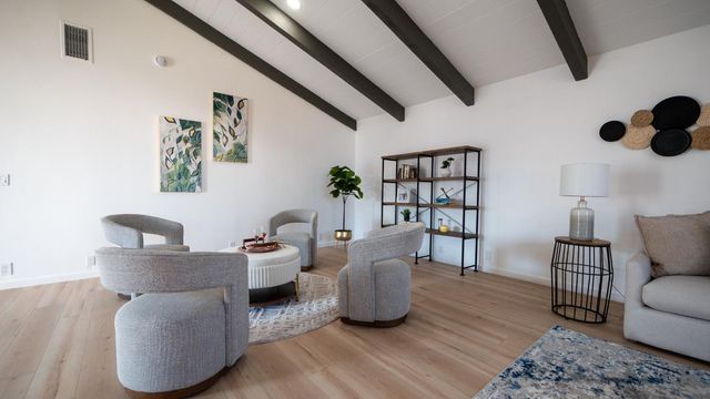 833 Holly Dr, Lodi, CA 95240