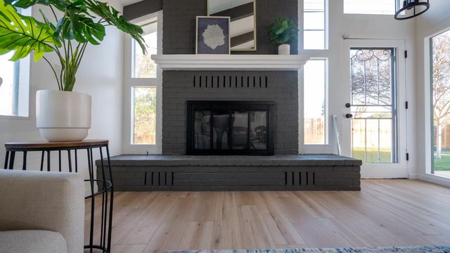 833 Holly Dr, Lodi, CA 95240