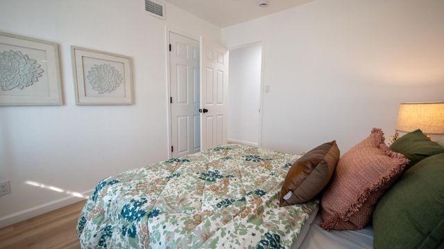 833 Holly Dr, Lodi, CA 95240