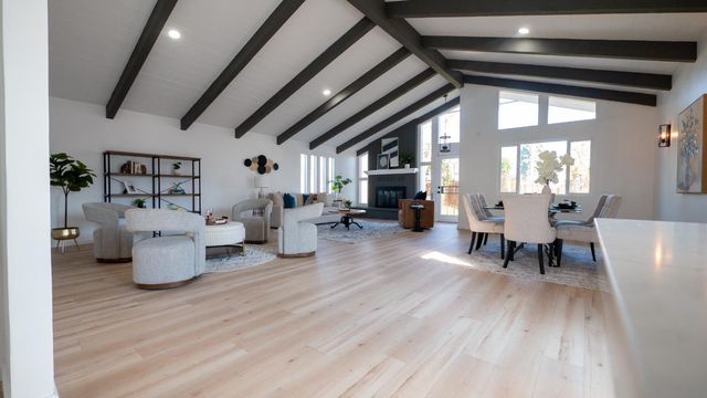 833 Holly Dr, Lodi, CA 95240