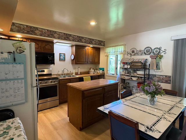 2215 W 18th Street, La Porte, IN 46350