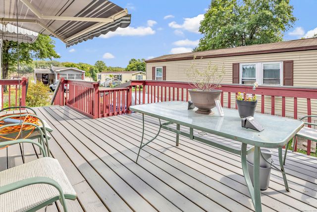 40 Woodland Park, Shelton, CT 06484