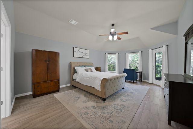 402 Valley View Court, Aledo, TX 76008