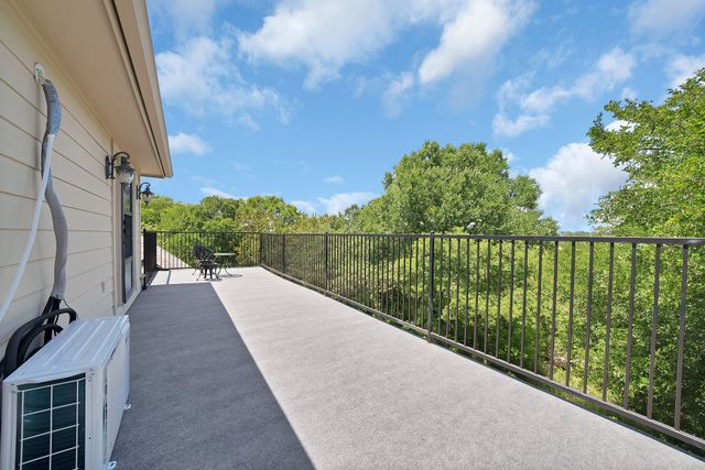402 Valley View Court, Aledo, TX 76008